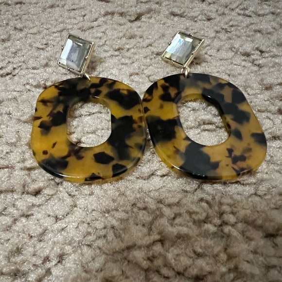 Black And Brown Circle Earrings With Clear Stones - Picture 6 of 6